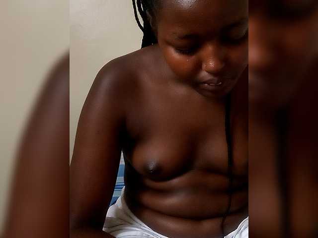 Innocent-Slut's BongaCams show and profile