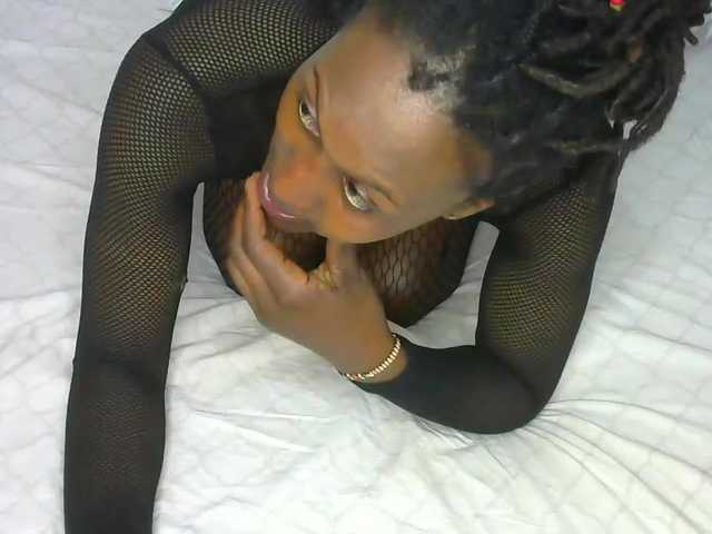 cherry96's BongaCams show and profile