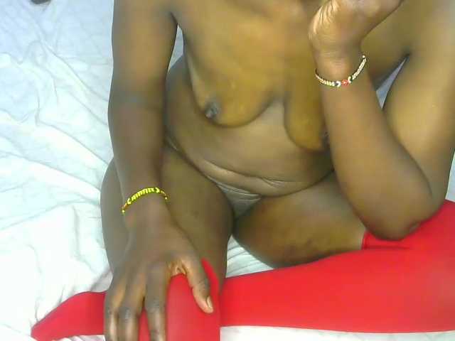 cherry96's BongaCams show and profile