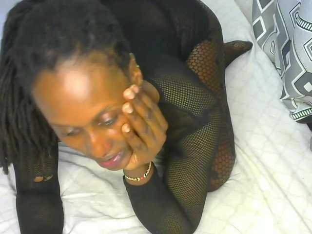 cherry96's BongaCams show and profile