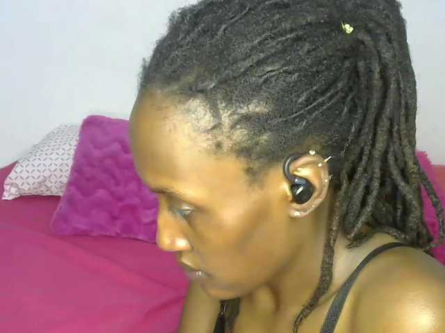 cherry96's BongaCams show and profile