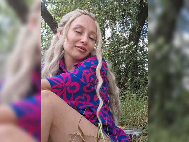 Vika350 live webcam show