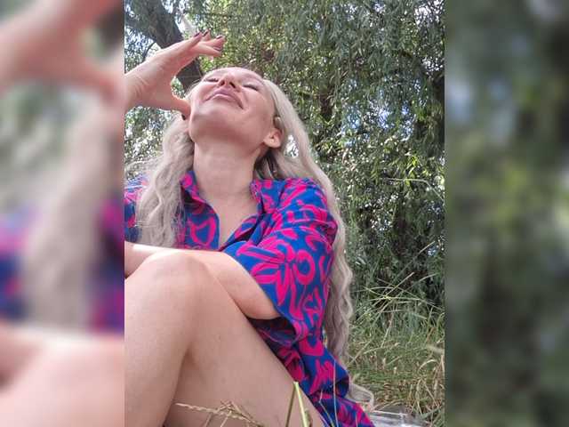 Vika350 live webcam show