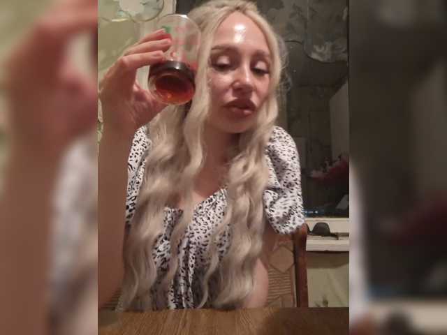Vika350 live cam on BongaCams
