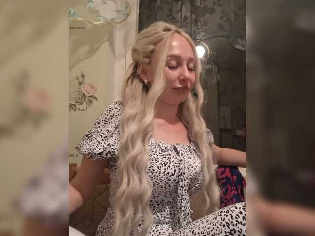 Vika350 live cam on BongaCams