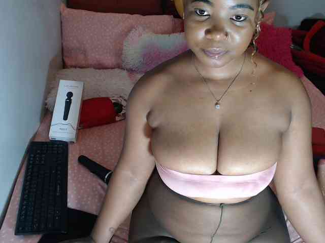 Sexypreshiee webcam