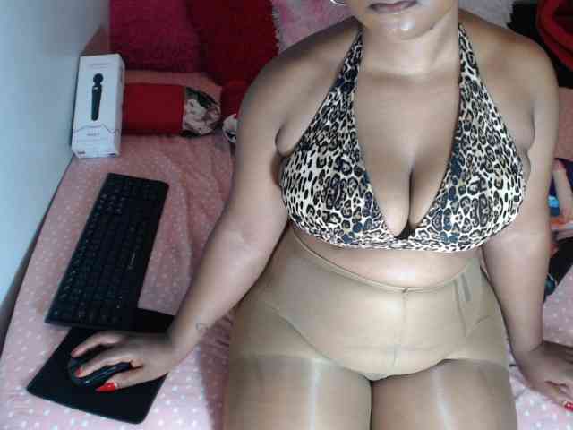 Sexypreshiee webcam