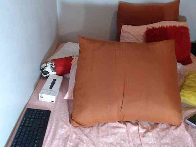 Sexypreshiee webcam