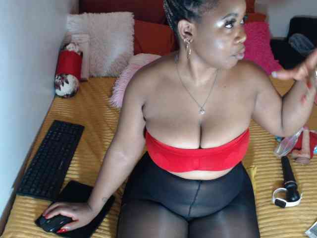 Sexypreshiee webcam