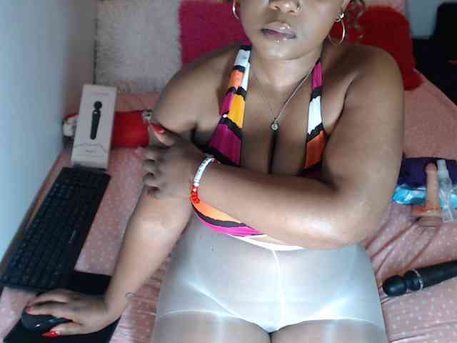 Sexypreshiee webcam