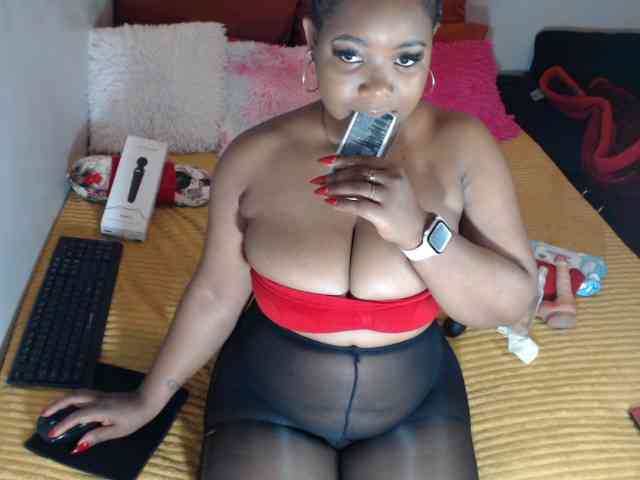 Sexypreshiee webcam