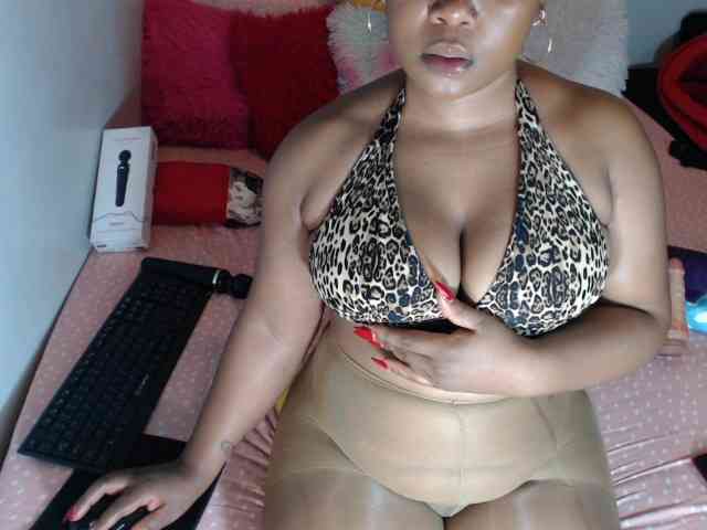 Sexypreshiee webcam