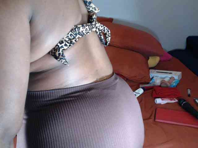 Sexypreshiee webcam