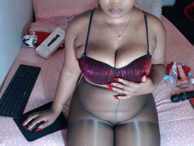 Sexypreshiee Live Webcam on BongaCams