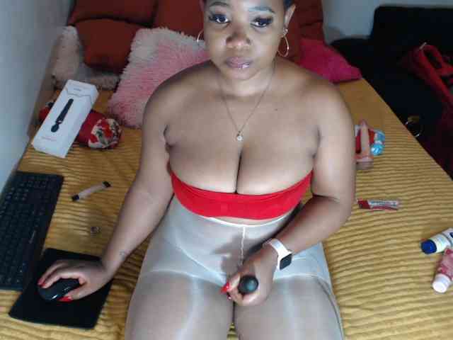 Sexypreshiee webcam