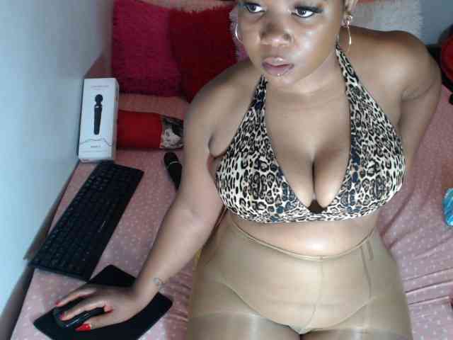 Sexypreshiee webcam