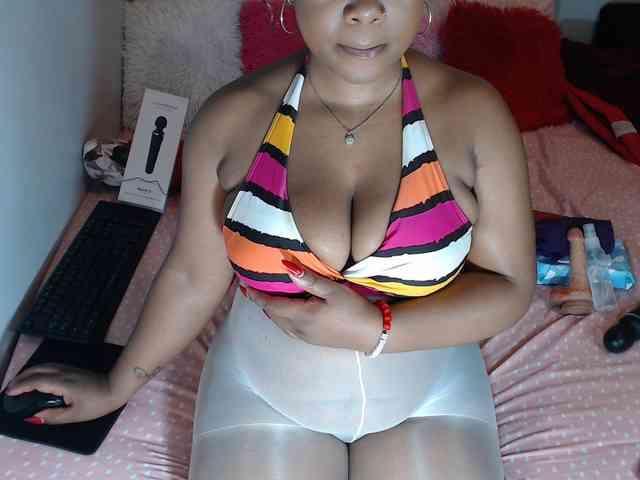 Sexypreshiee webcam