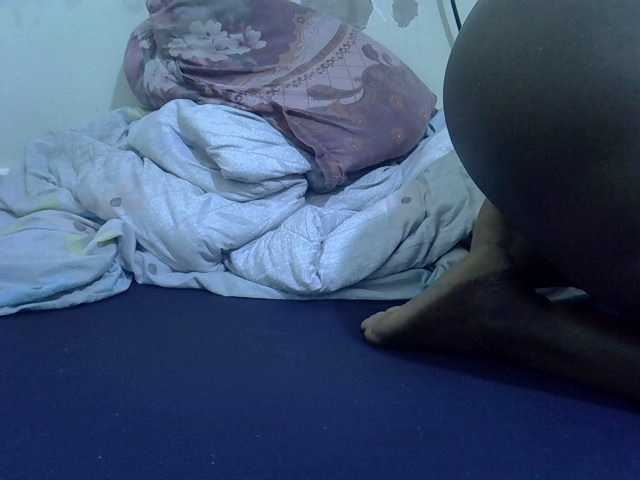 sexysharo live cam on BongaCams