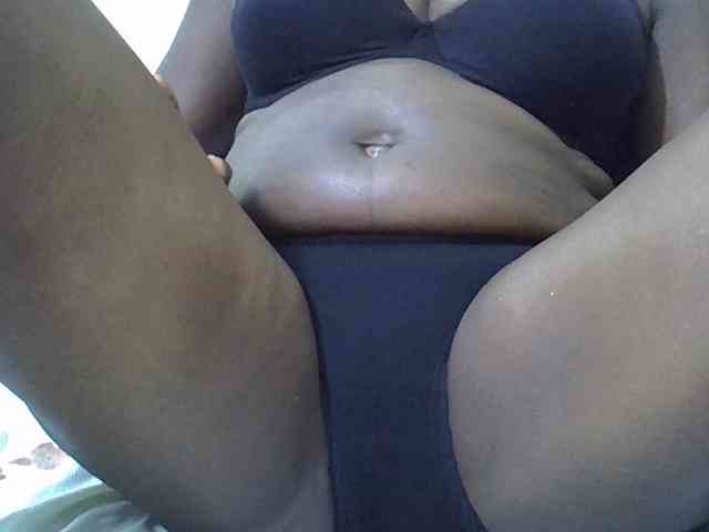 sexysharo webcam