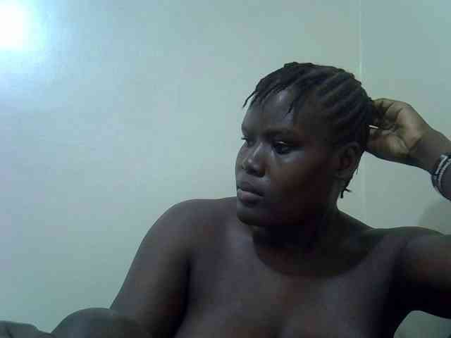 sexysharo webcam