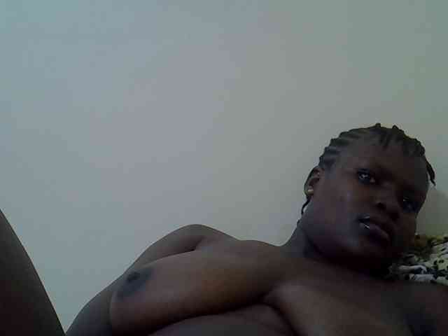 sexysharo webcam