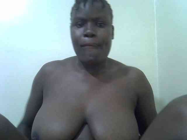 sexysharo webcam