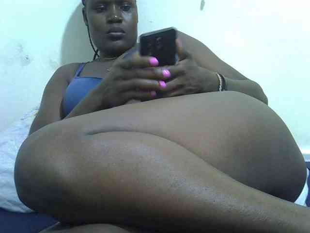 sexysharo webcam