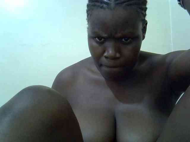 sexysharo webcam