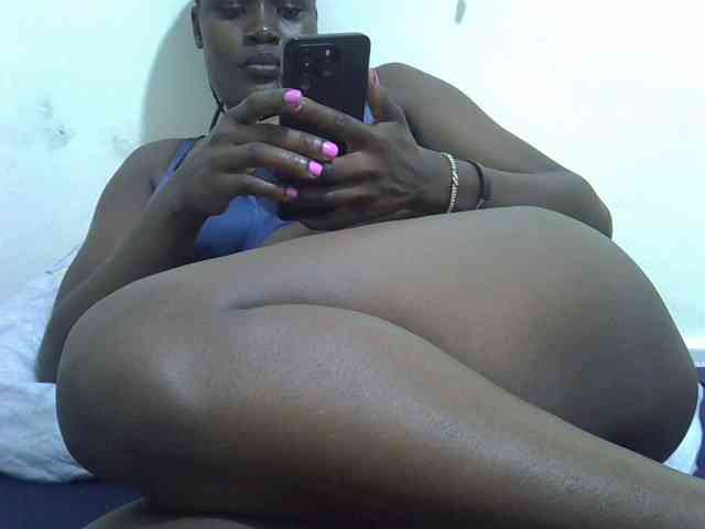 sexysharo webcam