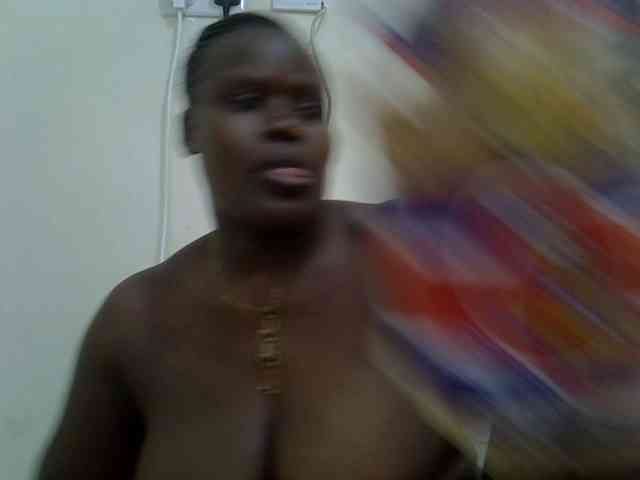 sexysharo webcam