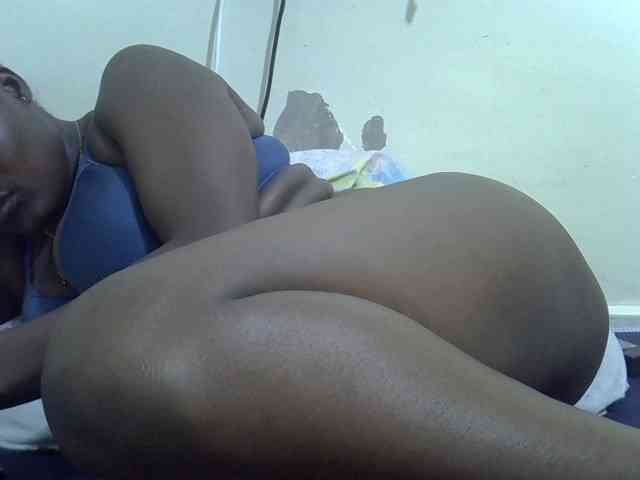 sexysharo webcam
