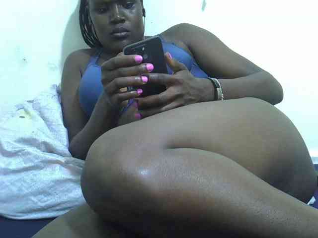 sexysharo webcam