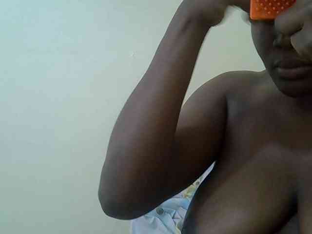 sexysharo webcam