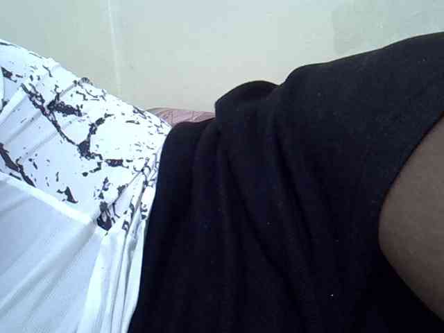 sexysharo webcam