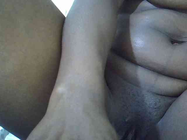 sexysharo webcam