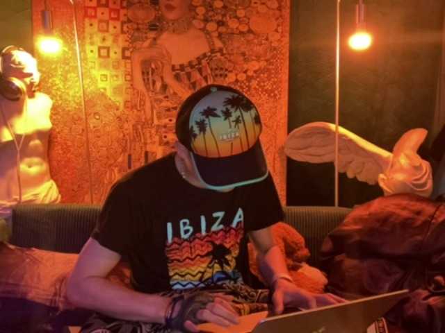 MAMMON666a live cam