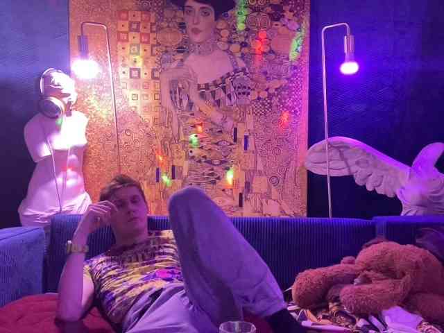 MAMMON666a Sex Cam Show