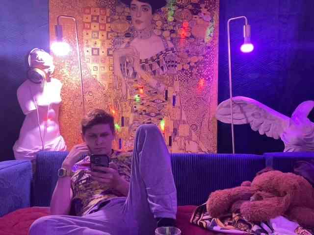 MAMMON666a Sex Cam Show