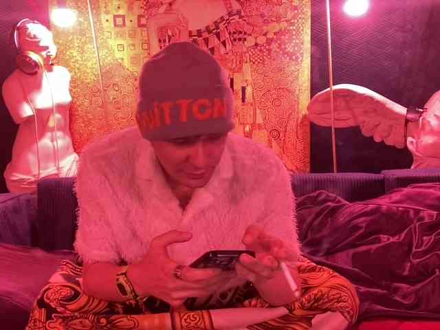 MAMMON666a