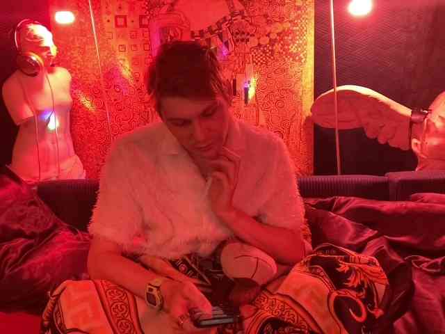 MAMMON666a Sex Cam Show