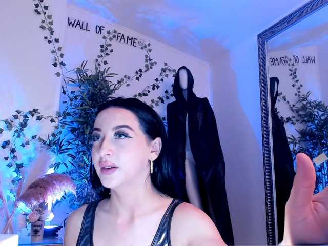 mira0-0 live cam preview