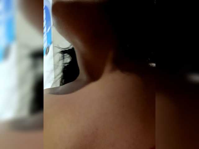 Ashly-7's BongaCams show and profile