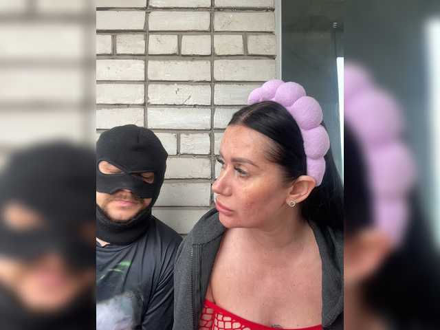 goldencouple live cam on BongaCams