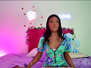 Ellie-Cute7