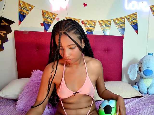 Ellie-Cute7 live cam on BongaCams