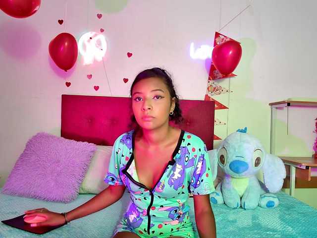 Ellie-Cute7 live cam on BongaCams