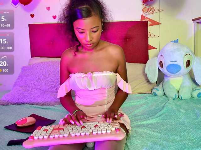 Ellie-Cute7 live cam on BongaCams