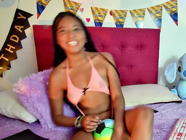 Ellie-Cute7 live cam on BongaCams