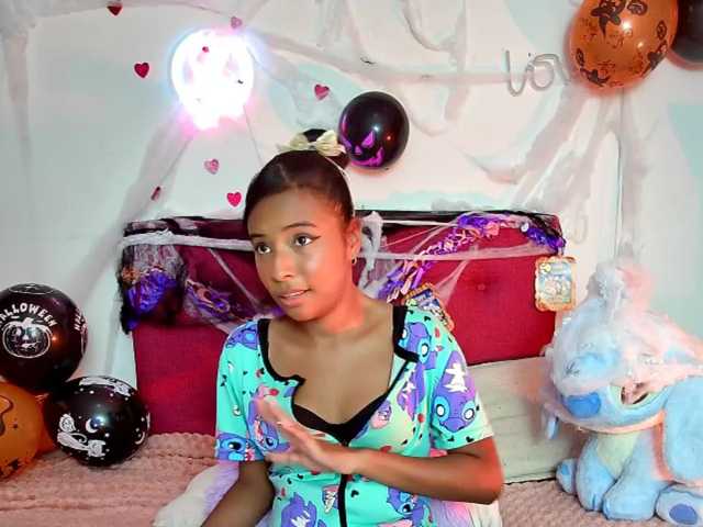 Ellie-Cute7 live cam on BongaCams