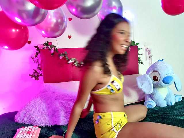 Ellie-Cute7 live cam on BongaCams